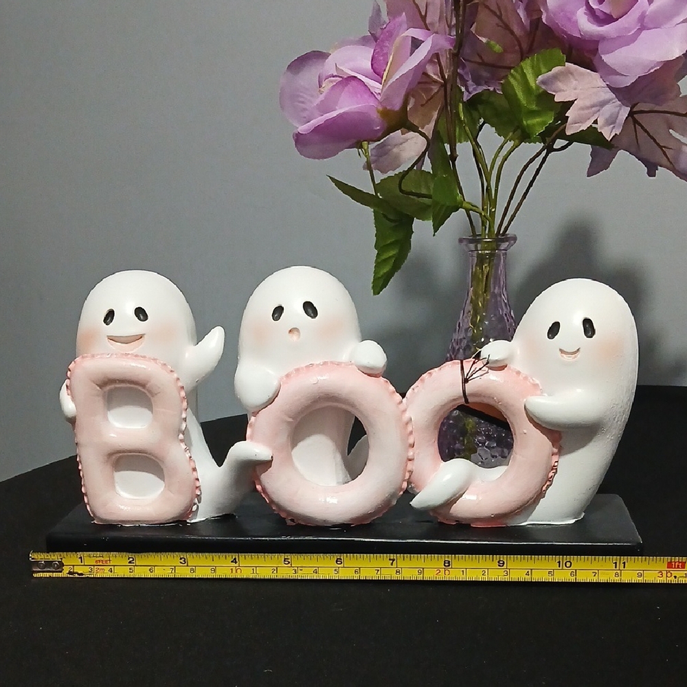 Charming Pink and White Ghost BOO Figurine - Festive Home Decor NWT - Picture 5 of 6